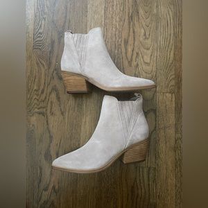 Marc Fisher | Teona Pointy Toe Chelsea Bootie